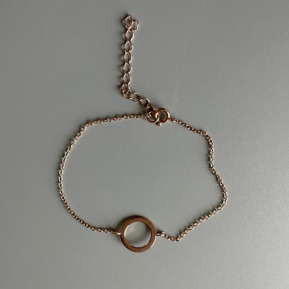 Rose Gold Dainty Round Bracelet - Picture 5 of 11